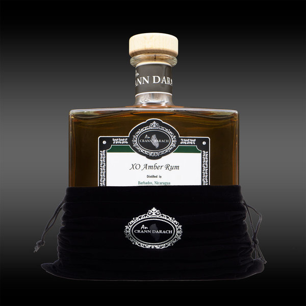 Exklusiver Rum cuvee gereift in Irischen Whiskeyfässer 700ml im Samtbeutel